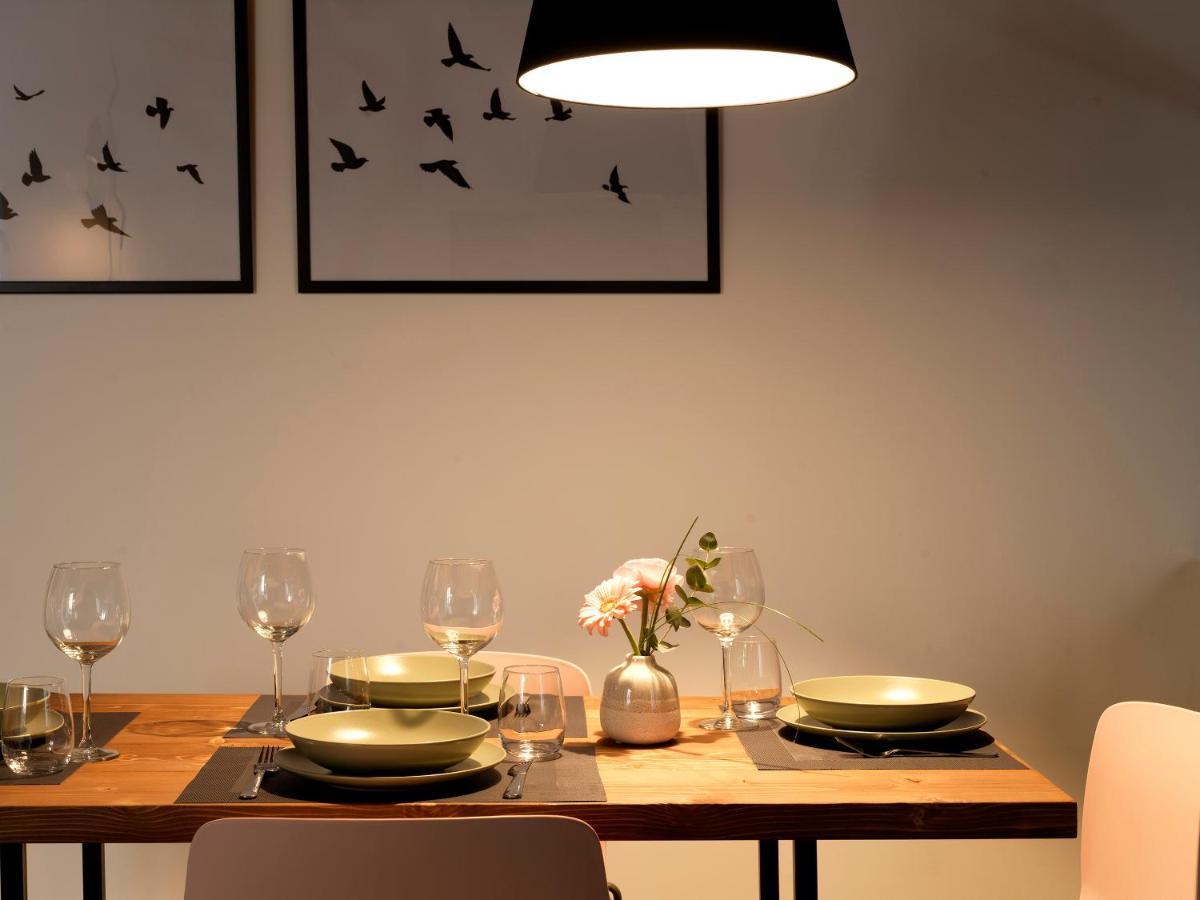 Sg9 City Apartments เบรเชีย ภายนอก รูปภาพ