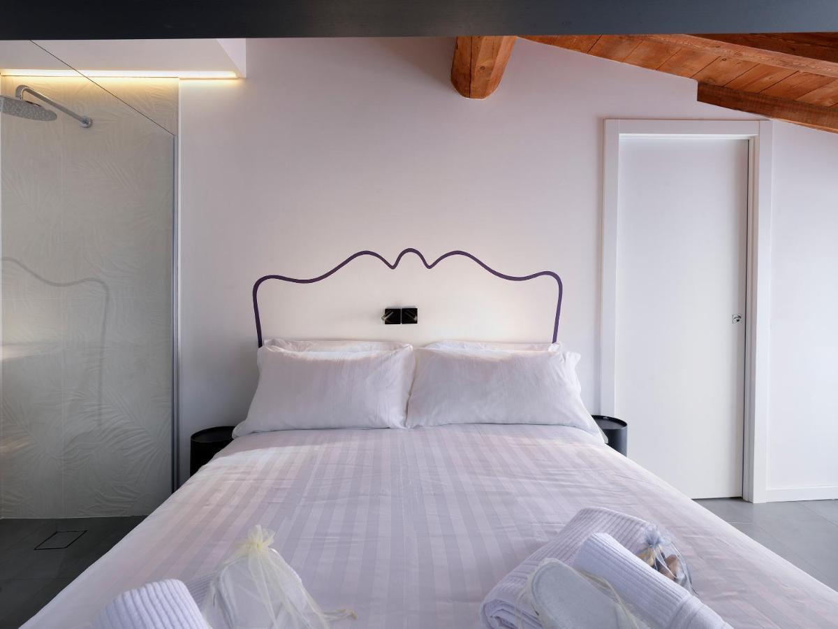 Sg9 City Apartments เบรเชีย ภายนอก รูปภาพ